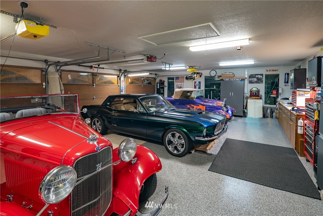 17107 Talbot Road Edmonds, WA 98026 - Photo 18 of 23 Gallery Image 18