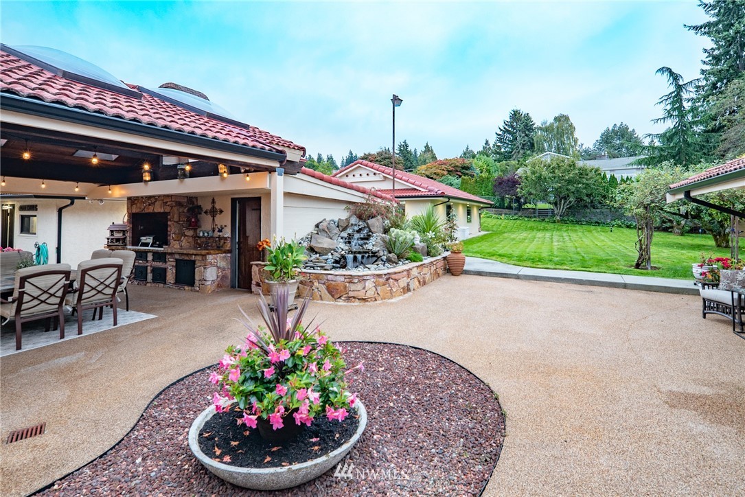 17107 Talbot Road Edmonds, WA 98026 - Photo 21 of 23 Gallery Image 21