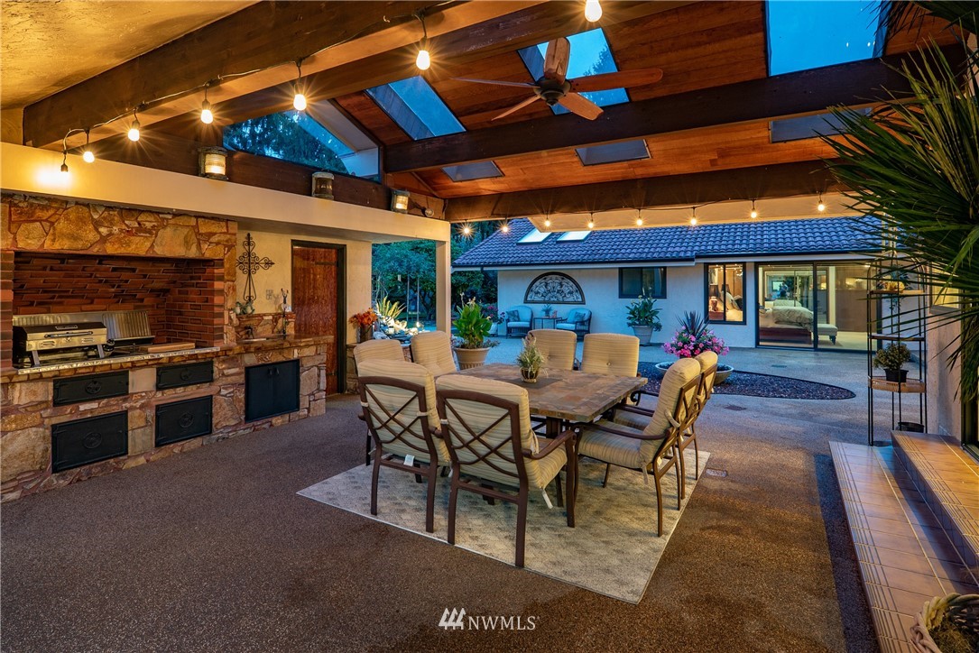17107 Talbot Road Edmonds, WA 98026 - Photo 6 of 23 Gallery Image 6