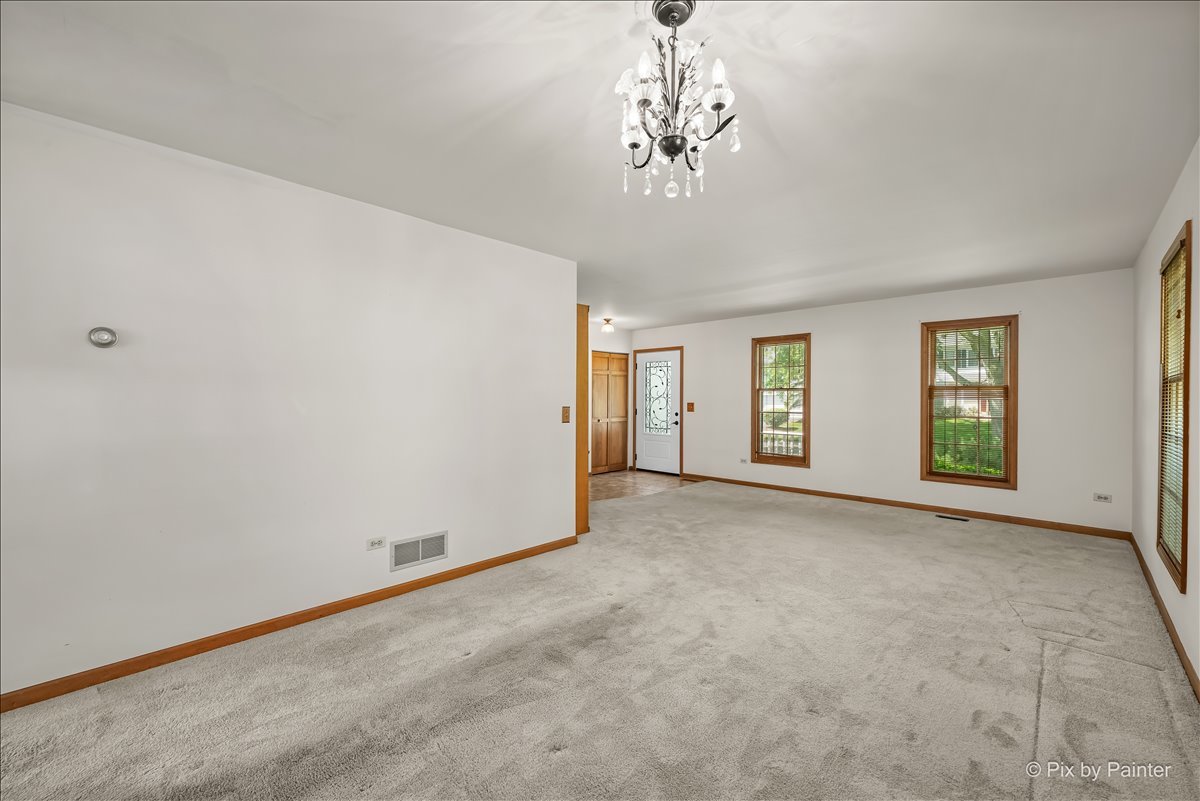 221 Foxmoor Road Fox River Grove, IL 60021 - Photo 16 of 29
