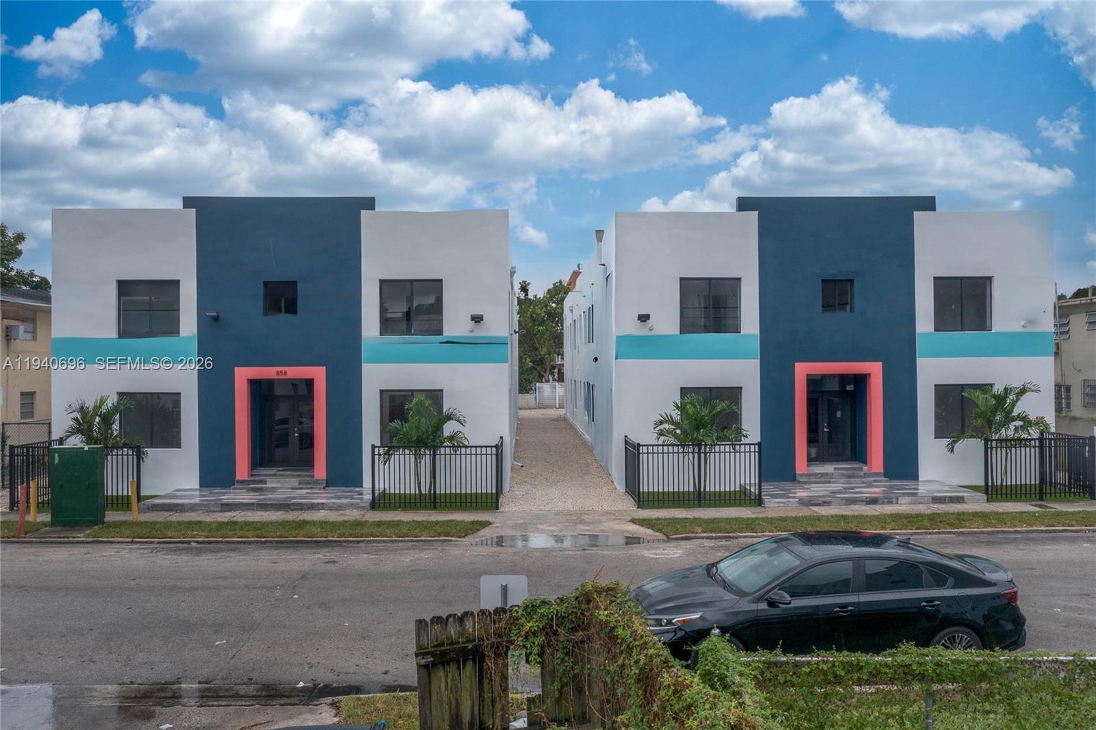 a front view of house with yard