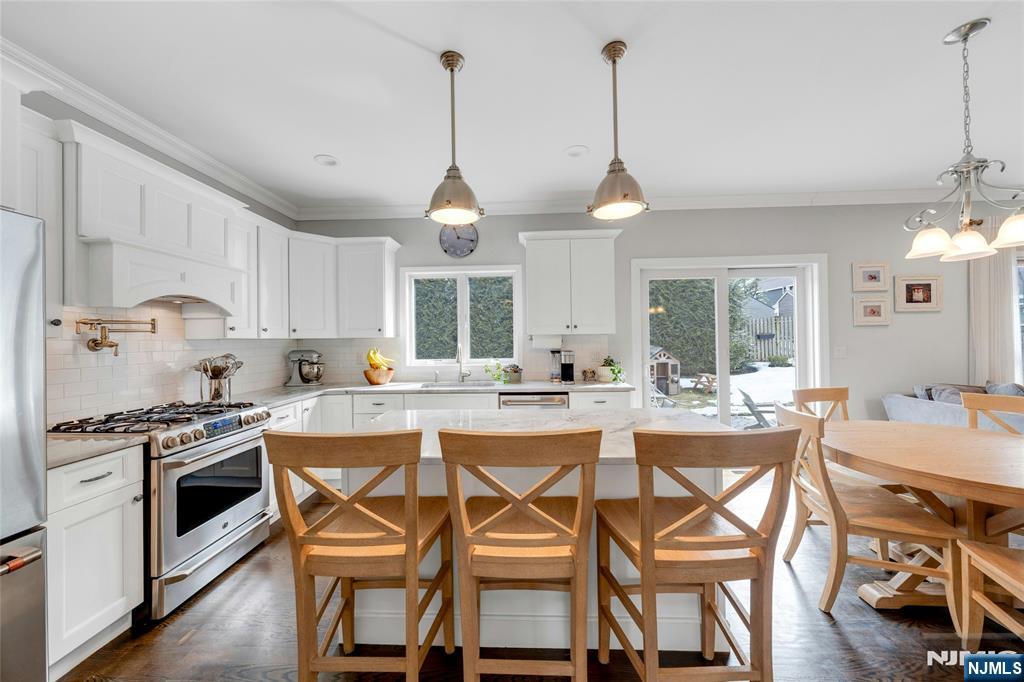 51 Terrace Street Park Ridge, NJ 07656 - Photo 4 of 29