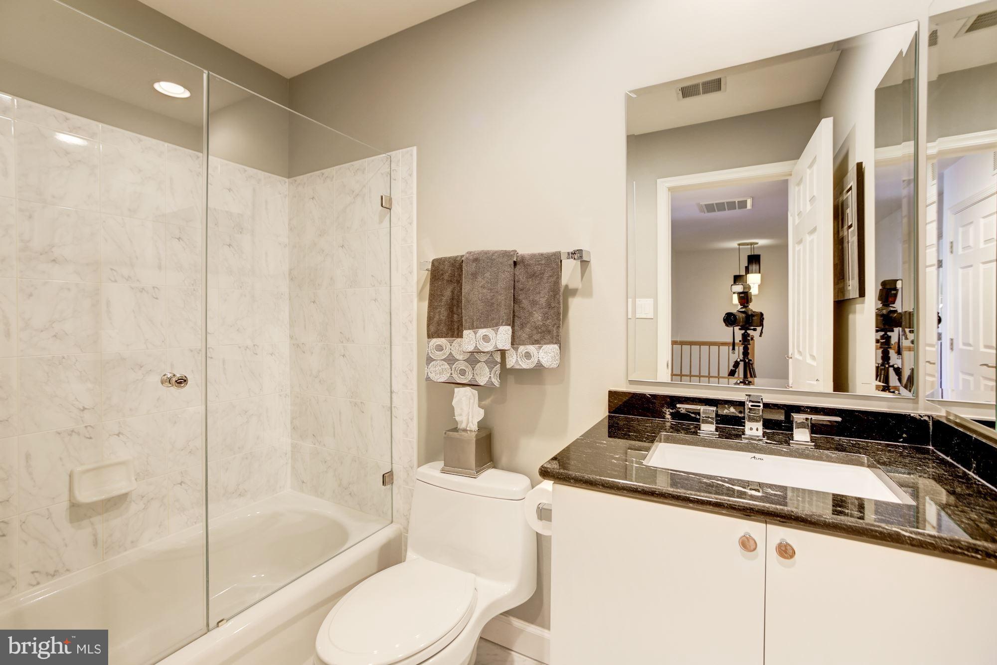 2516 Brenton Point Drive Reston, VA 20191 - Photo 19 of 30 Bath