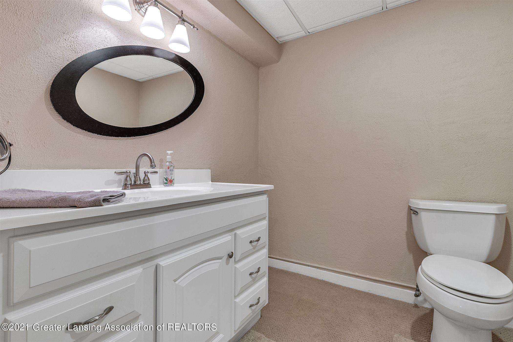 1094 Buckingham Road Haslett, MI 48840 - Photo 39 of 46 44-1094 buckingham rd-windowstill-reales