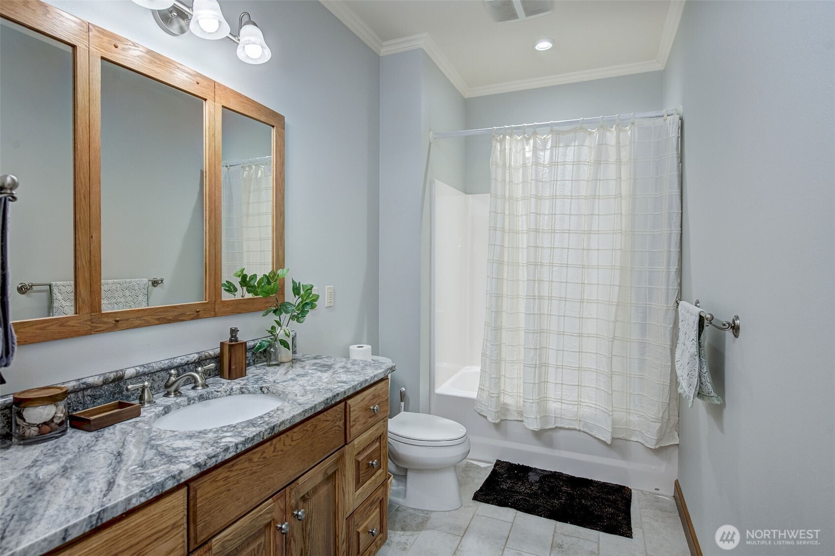 3716 Knowles Road Wenatchee, WA 98801 - Photo 13 of 36