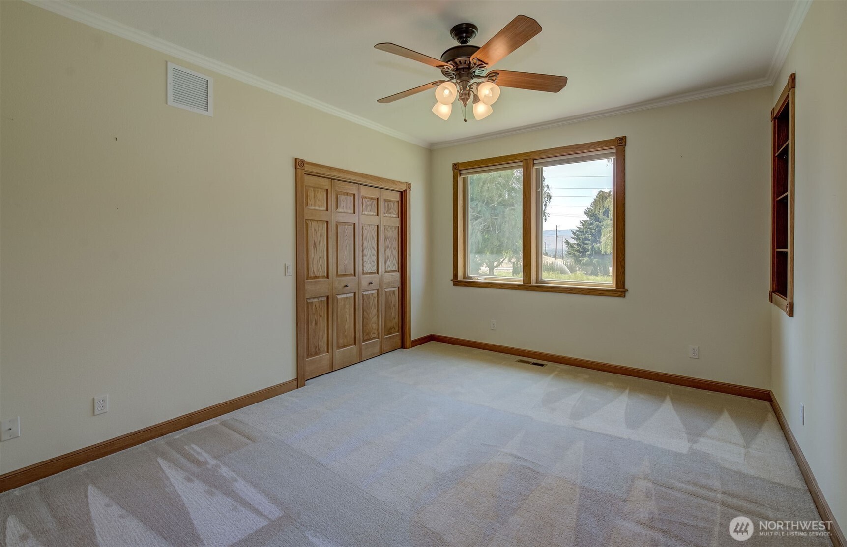 3716 Knowles Road Wenatchee, WA 98801 - Photo 16 of 36