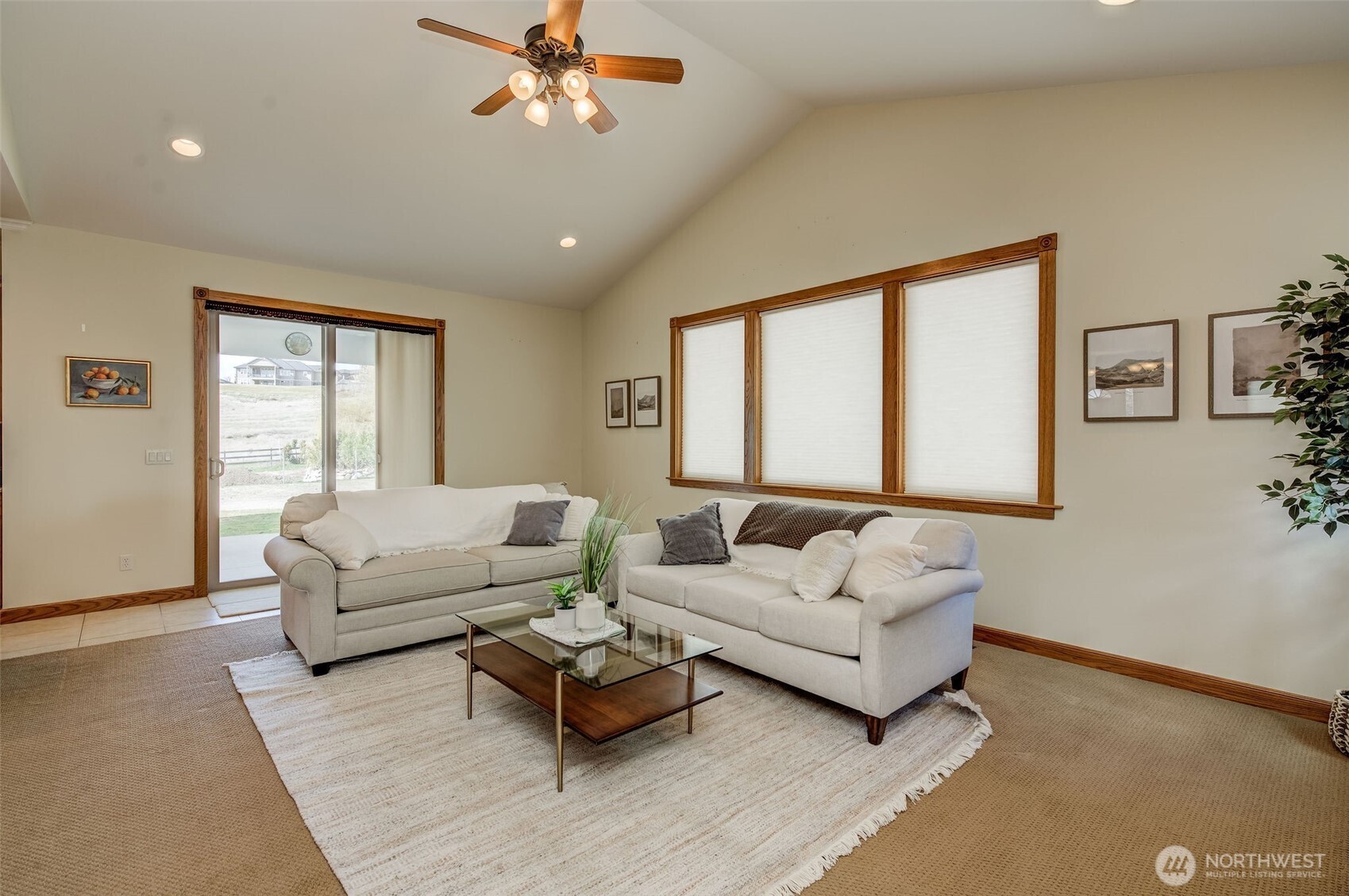 3716 Knowles Road Wenatchee, WA 98801 - Photo 4 of 36