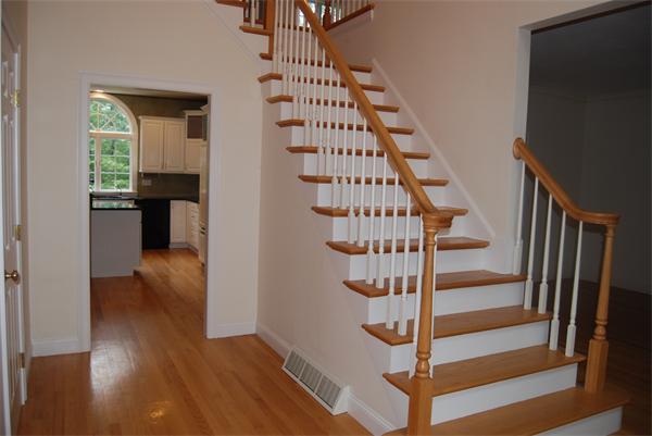 2 Glen Road Hopkinton, MA 01748 - Photo 9 of 30 Gallery Image 9