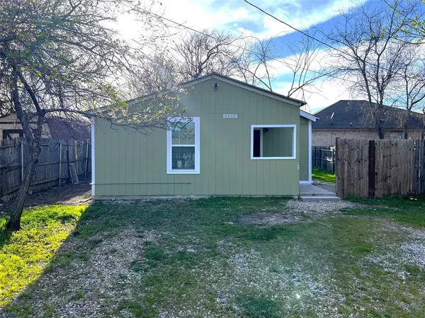 $1,150 | 5205 Calloway Street, Unit B, Sansom Park, TX 76114