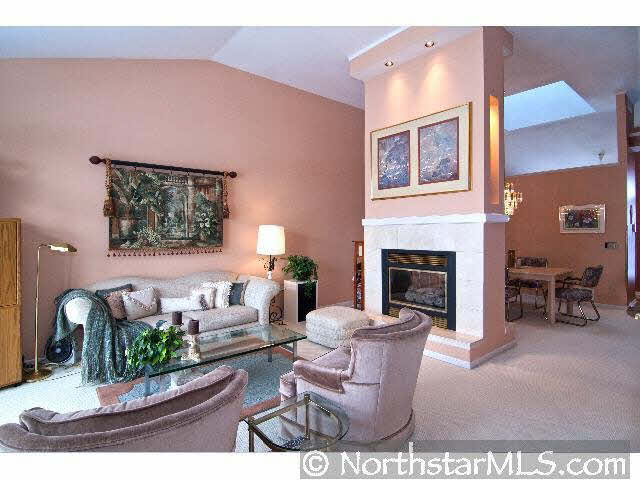 8463 Rice Lake Road Maple Grove, MN 55369 - Photo 8 of 11 Gallery Image 8