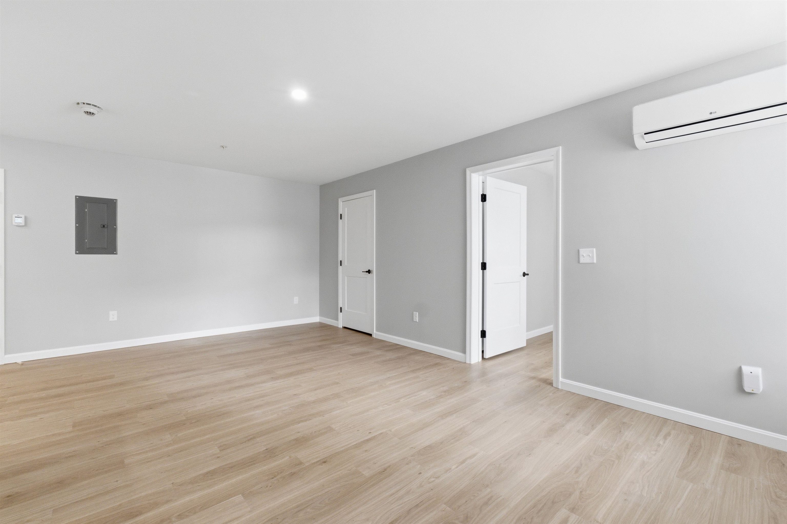 15 Mountain Road, Unit 203 Goffstown, NH 03045 - Photo 7 of 16