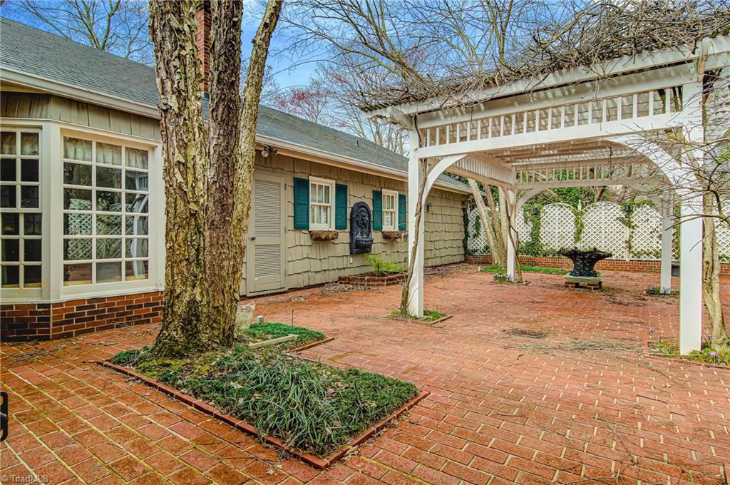 401 Friar Tuck Road Winston-Salem, NC 27104 - Photo 27 of 29 Gallery Image 27