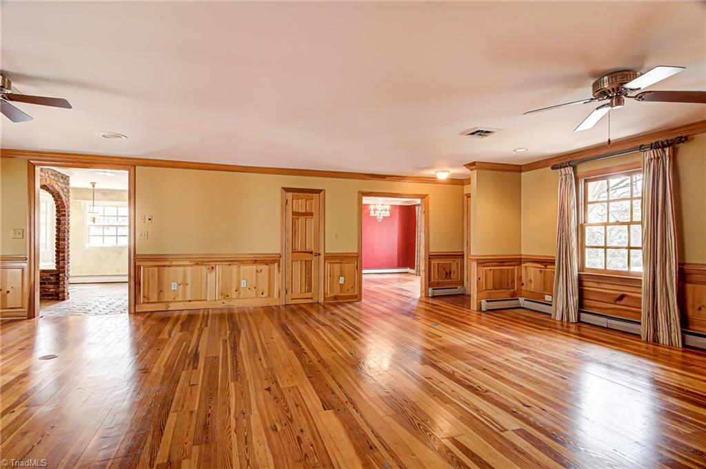 401 Friar Tuck Road Winston-Salem, NC 27104 - Photo 8 of 29 Gallery Image 8