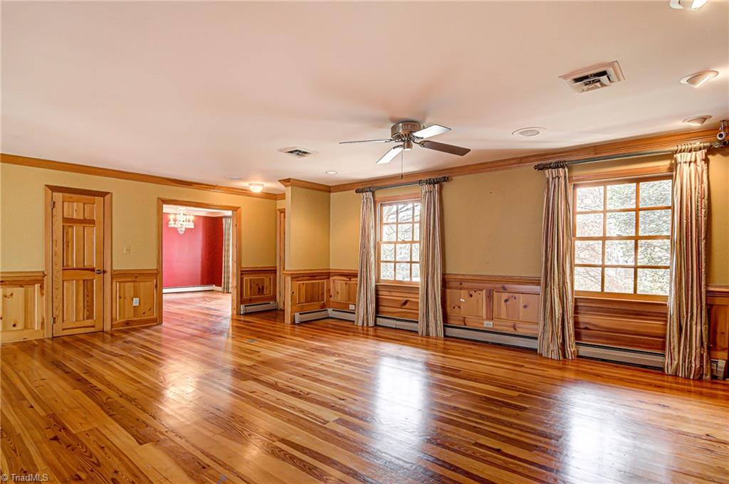401 Friar Tuck Road Winston-Salem, NC 27104 - Photo 9 of 29 Gallery Image 9