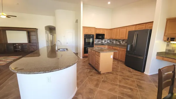$3,995 | 34105 North 44th Place, Cave Creek, AZ 85331