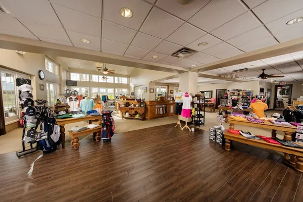 $3,995 | 34105 North 44th Place, Cave Creek, AZ 85331