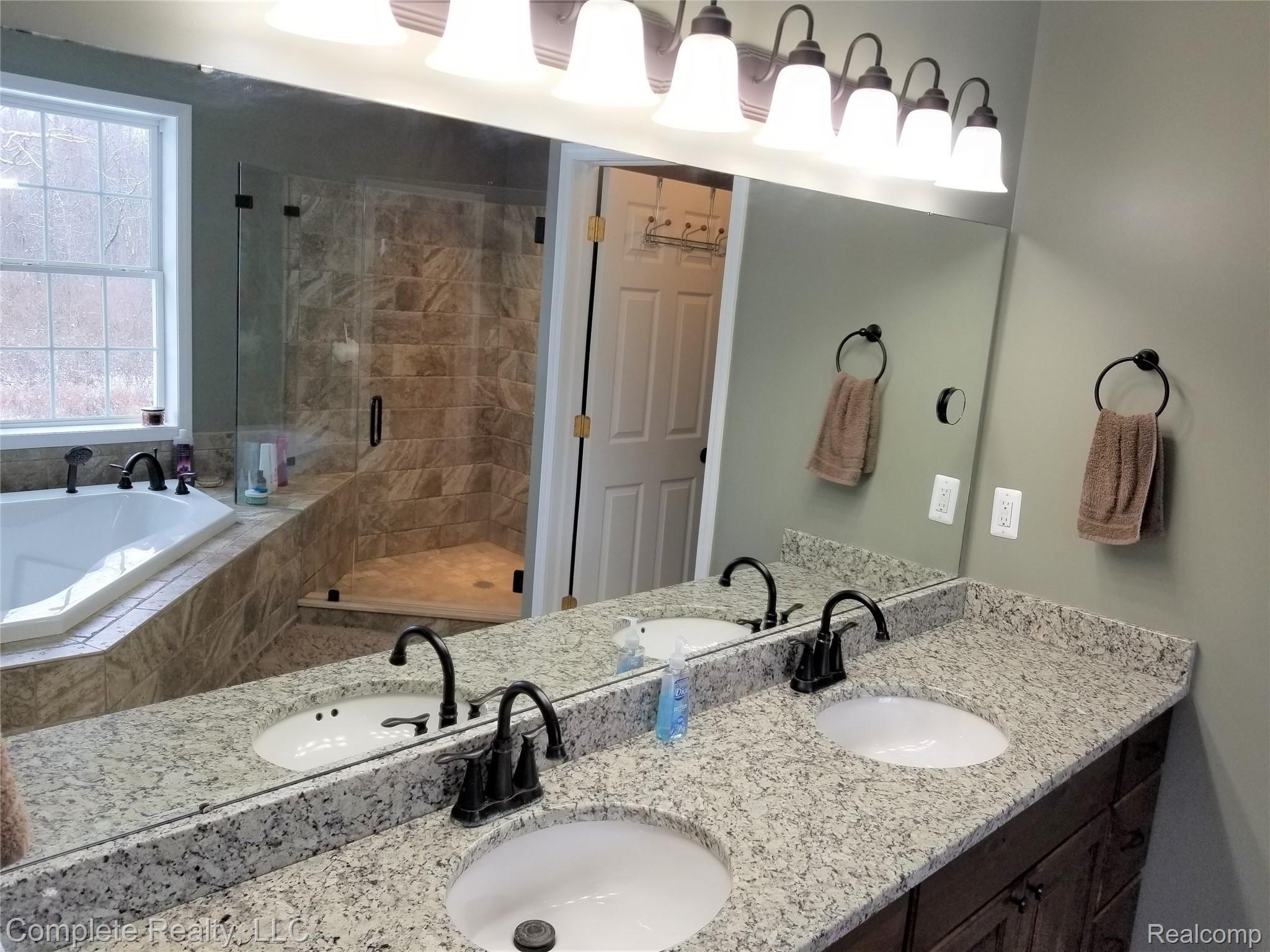 10320 South Horton Road Goodrich, MI 48438 - Photo 46 of 95 20210106_114207.jpg