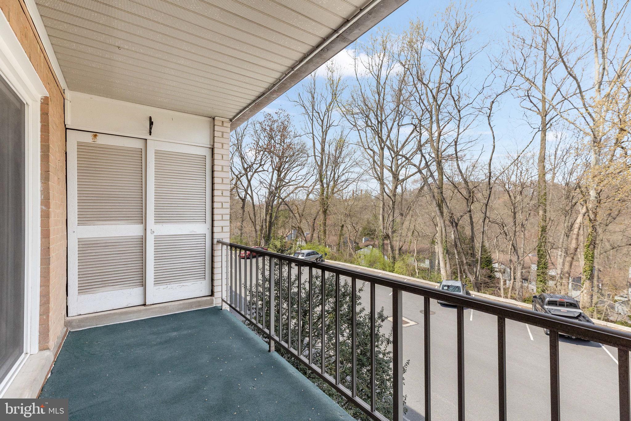 7 Rockford Road, Unit F025 Wilmington, DE 19806 - Photo 23 of 26 Balcony