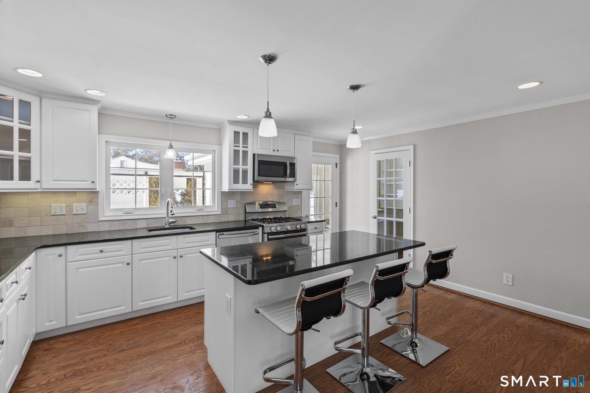 21 Karen Road West Hartford, CT 06117 - Photo 16 of 40