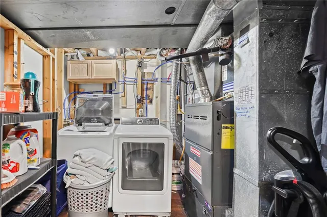 $282,400 | 4513 Northwest Wallingford Drive, Blue Springs, MO 64015