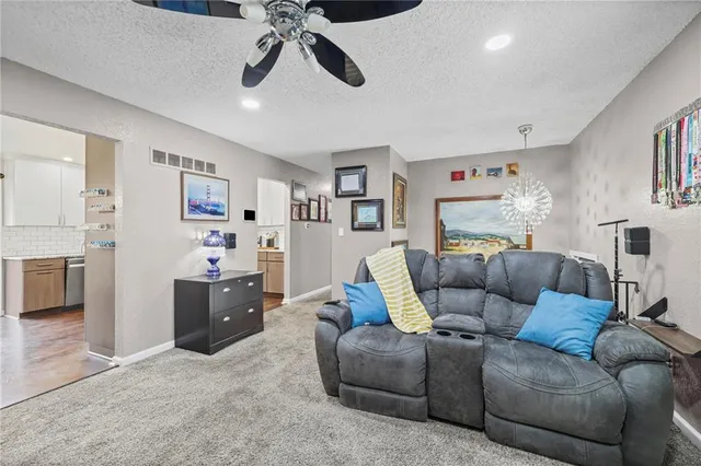 $282,400 | 4513 Northwest Wallingford Drive, Blue Springs, MO 64015