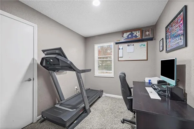 $282,400 | 4513 Northwest Wallingford Drive, Blue Springs, MO 64015