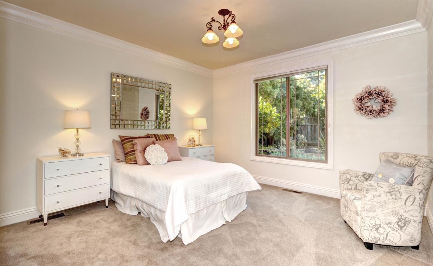 938 Clinton Road Los Altos, CA 94024 - Photo 15 of 29 Gallery Image 15