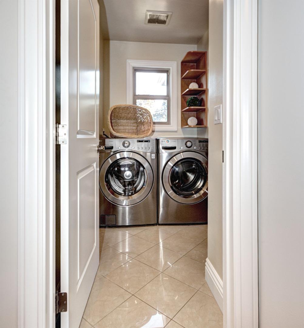 938 Clinton Road Los Altos, CA 94024 - Photo 18 of 29 Gallery Image 18