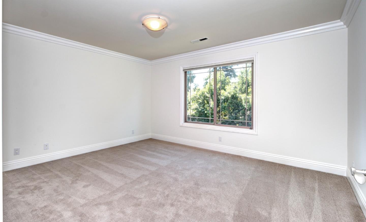 938 Clinton Road Los Altos, CA 94024 - Photo 22 of 29 Gallery Image 22
