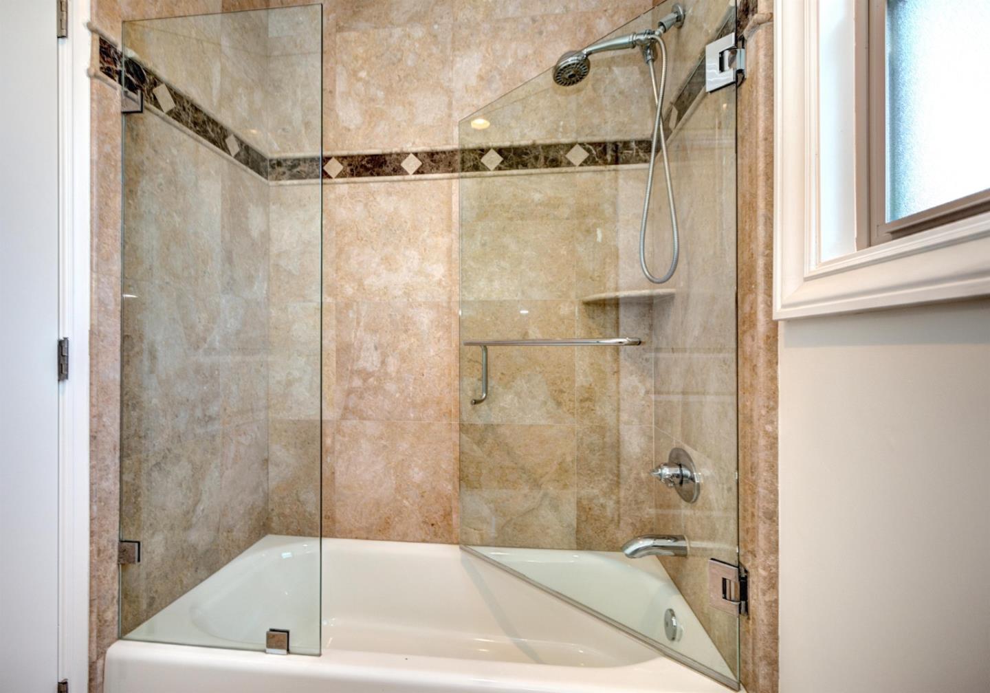938 Clinton Road Los Altos, CA 94024 - Photo 24 of 29 Gallery Image 24