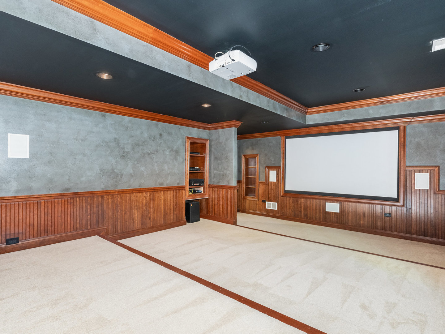 712 East Hillside Road Naperville, IL 60540 - Photo 66 of 83 Gallery Image 66