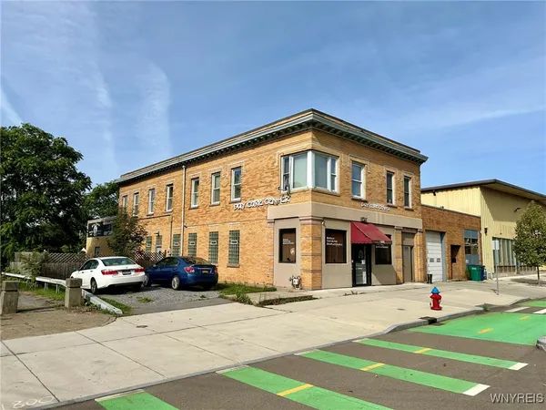 $750,000 | 1792 Niagara Street, Buffalo, NY 14207