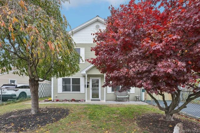 $699,000 | 10 Kwiecinski Street, West Haverstraw, NY 10993