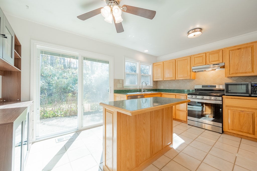 1259 McGhee Road Woodlawn, VA 24381 - Photo 27 of 81 Gallery Image 27