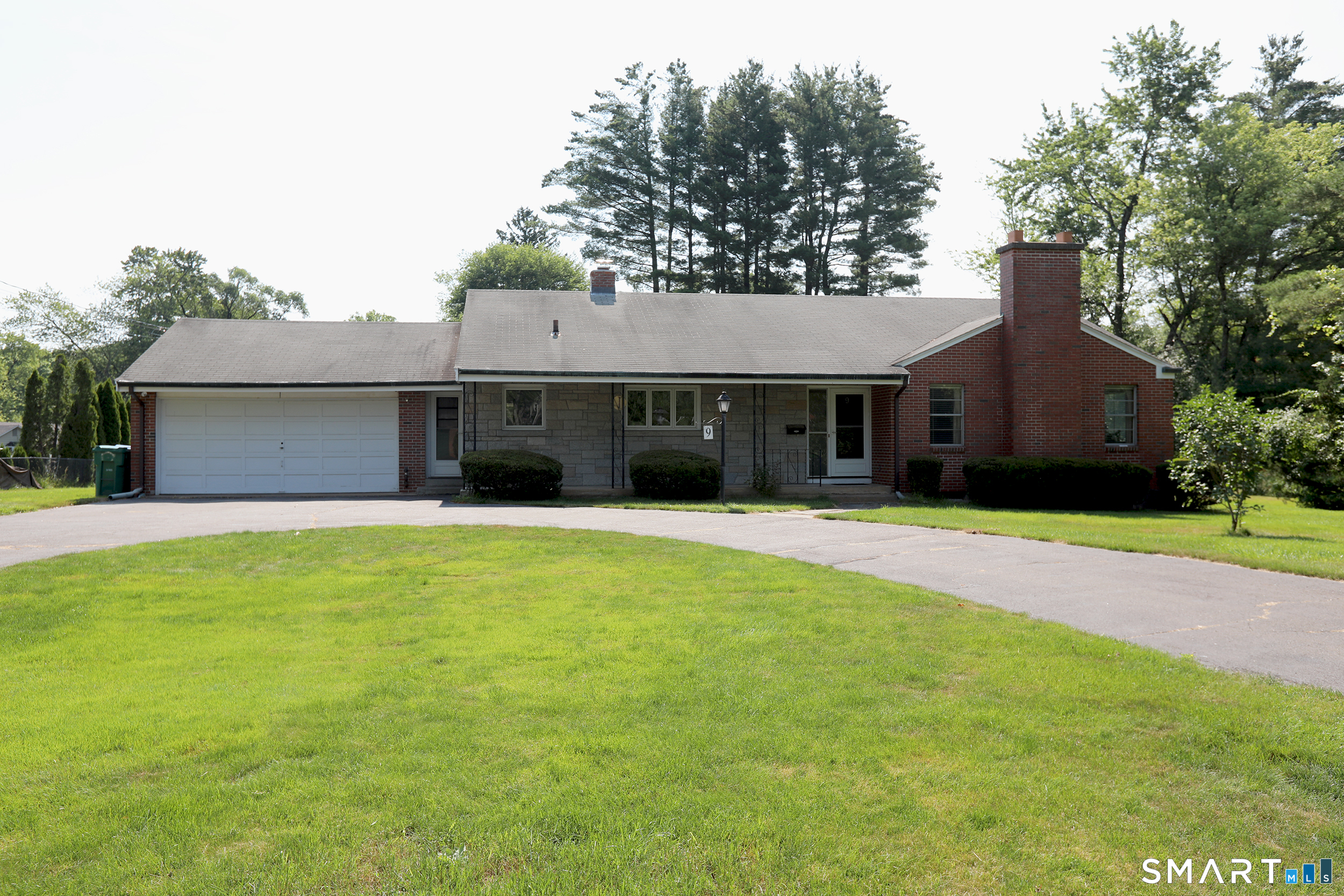 9 Westbrook Road Bloomfield, CT 06002 - Photo 1 of 20 Welcome Home!