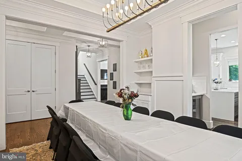 $1,950,000 | 1416 Ross Drive Southwest, Vienna, VA 22180
