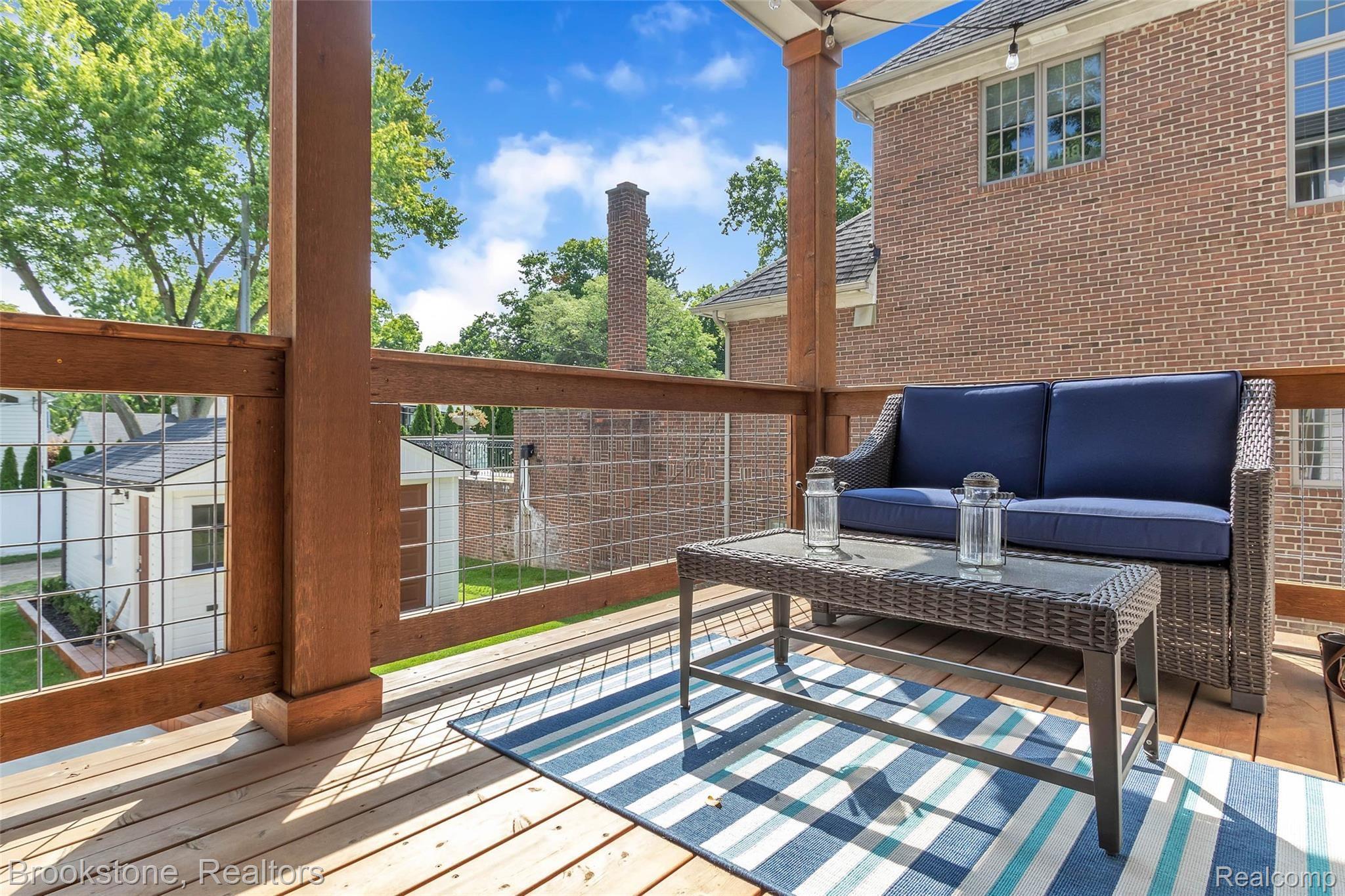 312 North Castell Avenue Rochester, MI 48307 - Photo 46 of 53 53-312 N Castell Ave-WindowStill-Re.jpg