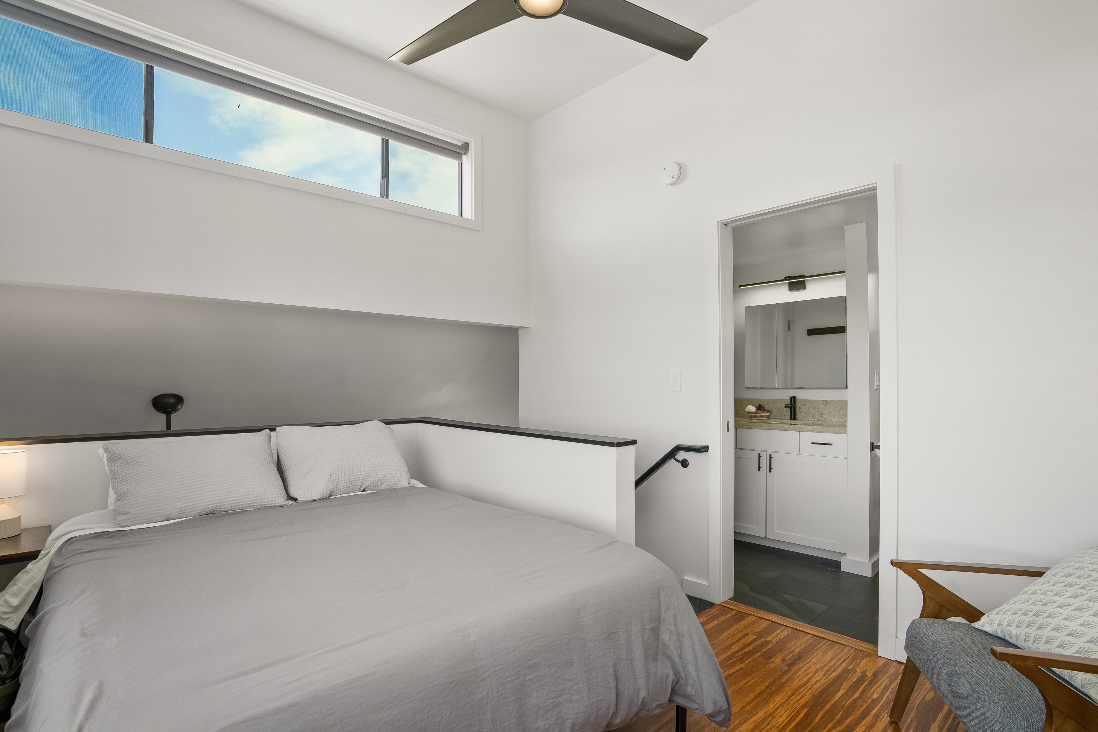 3700 Kamehameha Road, Unit F8 Princeville, HI 96722 - Photo 21 of 30 a bedroom with a bed and closet