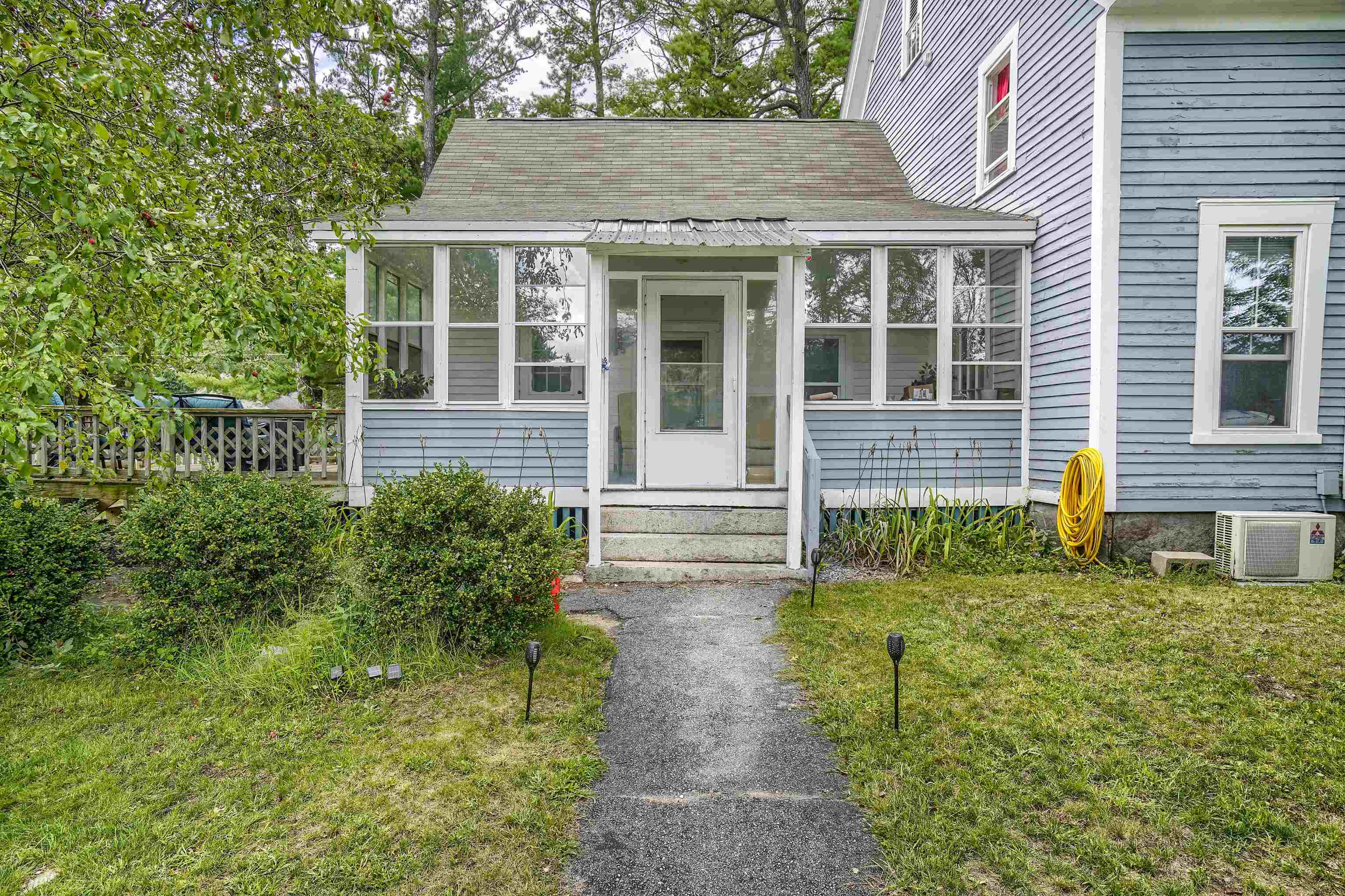 42 Airport Road Concord, NH 03301 - Photo 2 of 38