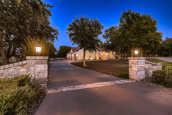 $699,900 | 124 Gabriel Vista East, Georgetown, TX 78633