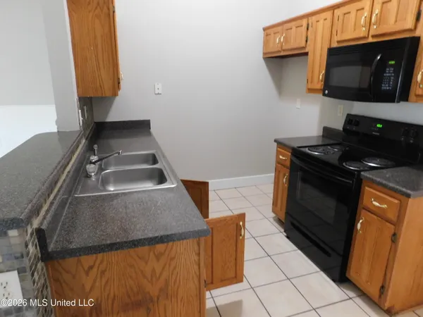 $1,595 | 5539 Bradley Drive, Southaven, MS 38671