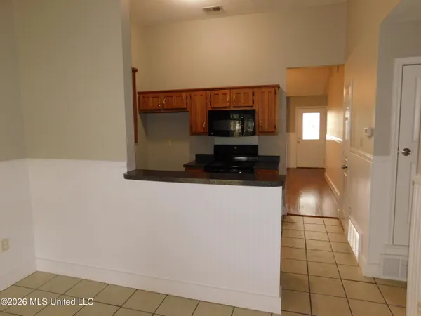 $1,595 | 5539 Bradley Drive, Southaven, MS 38671