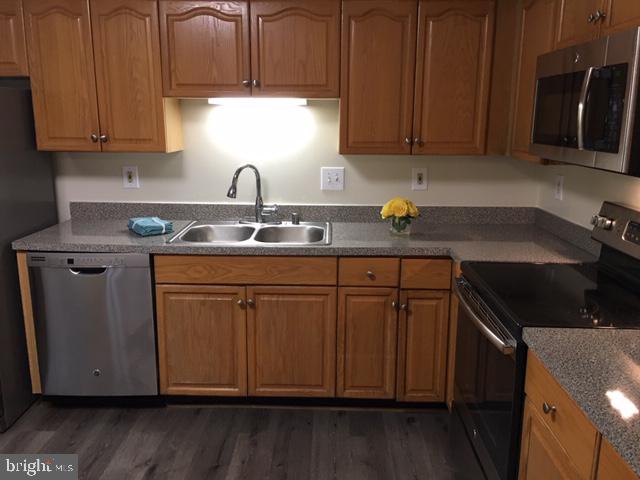 7269 Olde Lantern Way Springfield, VA 22152 - Photo 14 of 53 Gallery Image 14