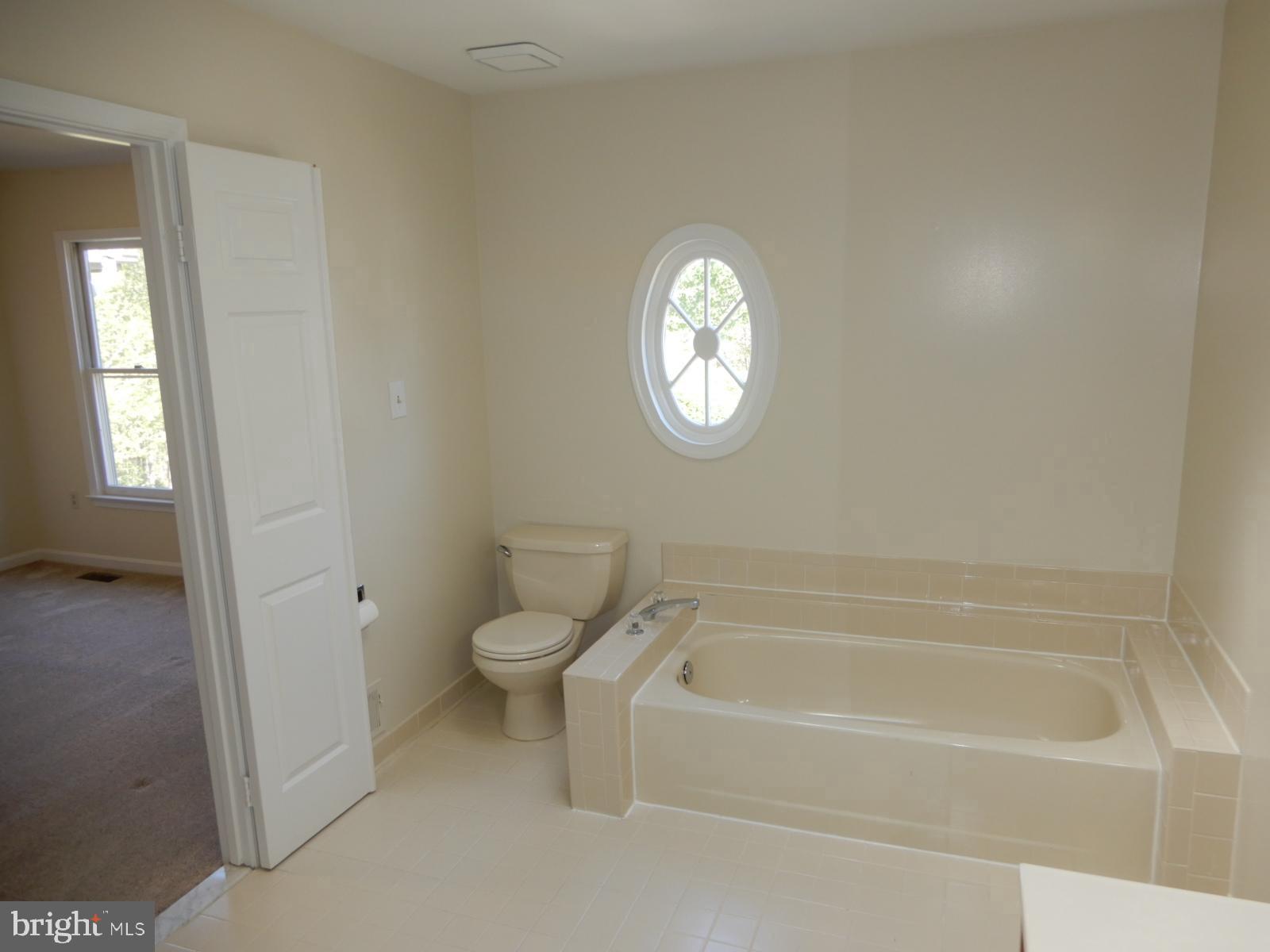 7269 Olde Lantern Way Springfield, VA 22152 - Photo 40 of 53 Master Bathroom