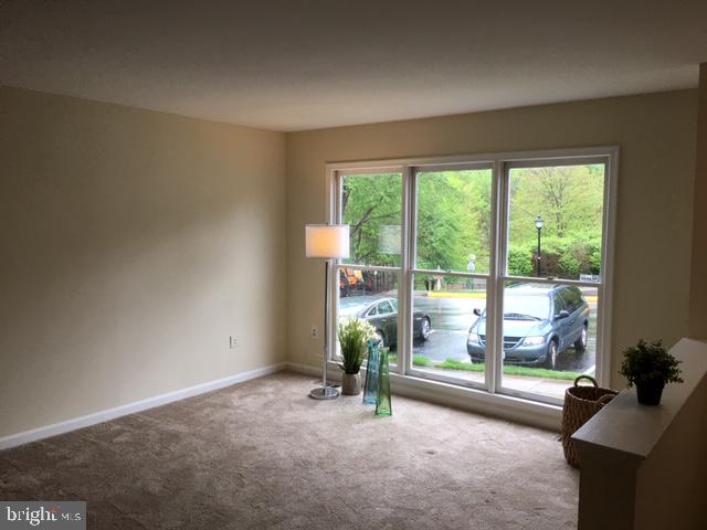 7269 Olde Lantern Way Springfield, VA 22152 - Photo 5 of 53 Gallery Image 5