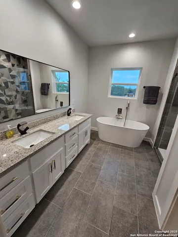 $2,750 | 1963 Green Hill Drive, Canyon Lake, TX 78133