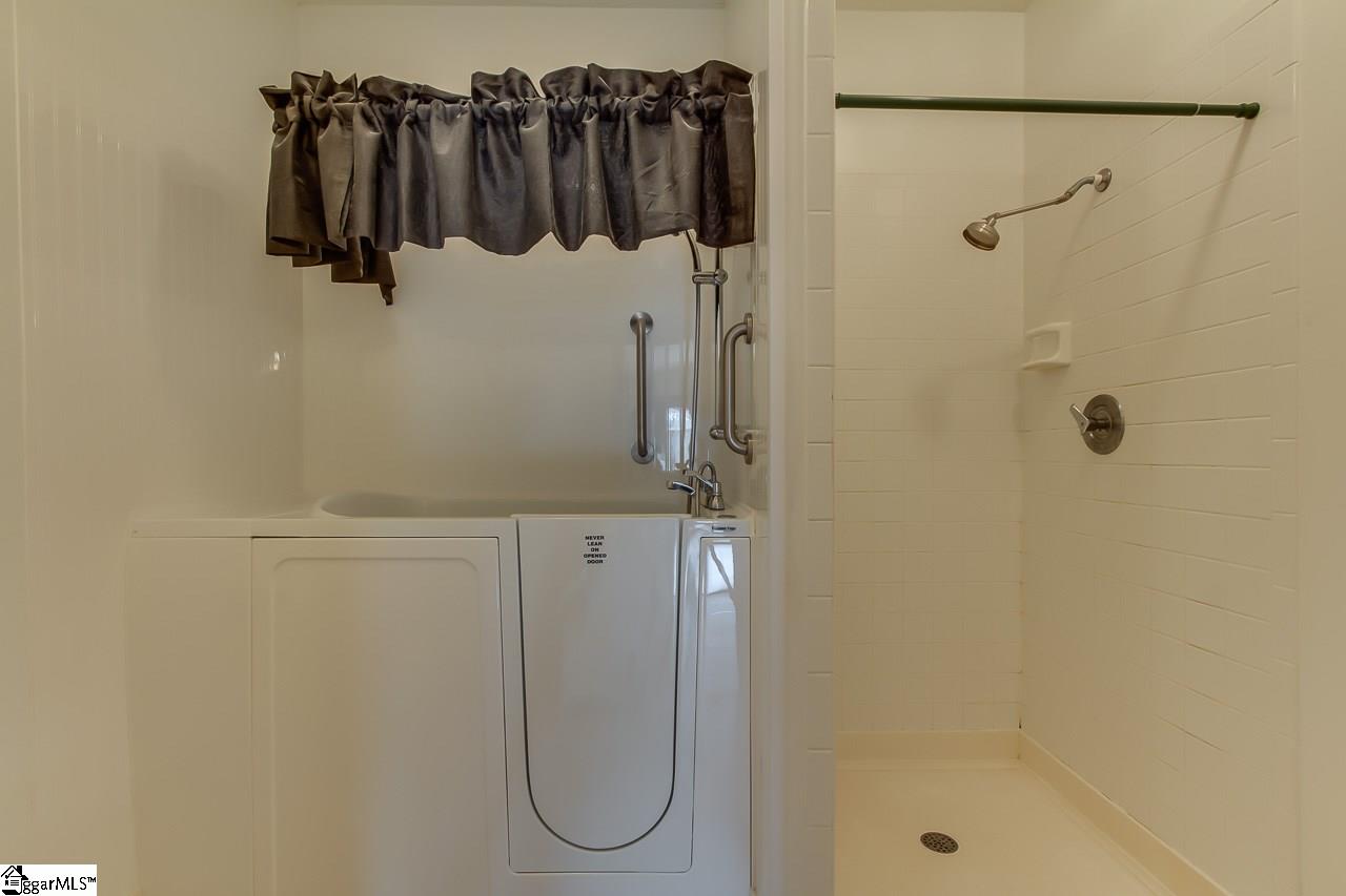 351 Thomas Mill Road Easley, SC 29640 - Photo 24 of 36