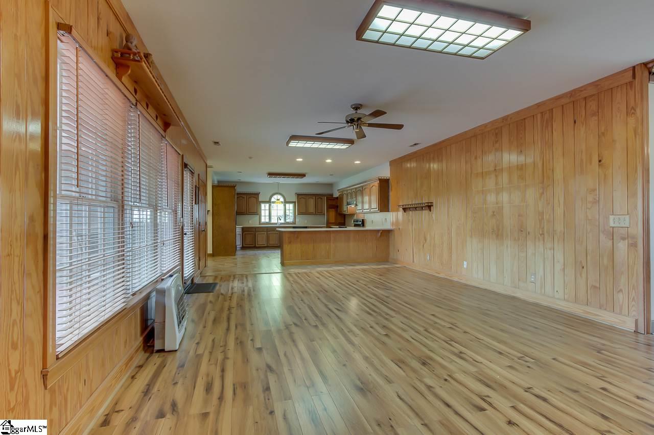 351 Thomas Mill Road Easley, SC 29640 - Photo 8 of 36
