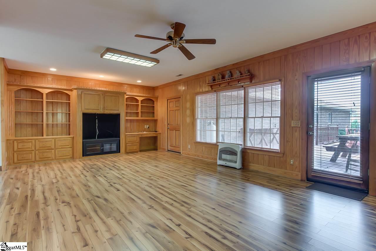 351 Thomas Mill Road Easley, SC 29640 - Photo 9 of 36