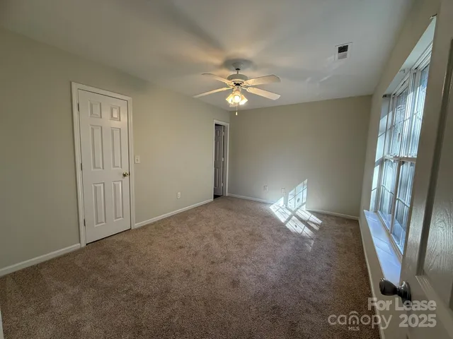 a view of empty room with window